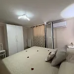 Altamil Apartments *